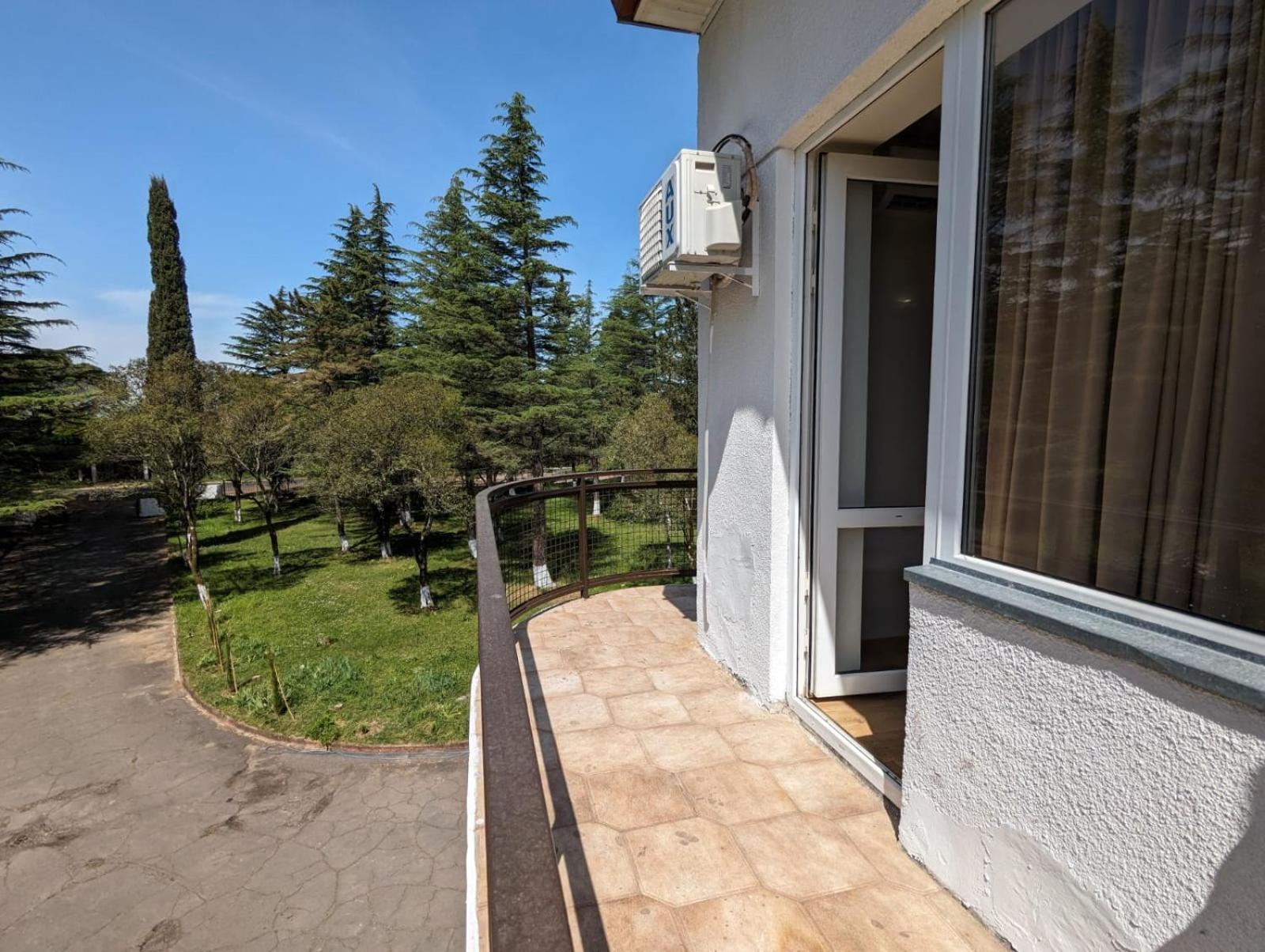 Hotel Tsiskari Ianet'i Екстериор снимка
