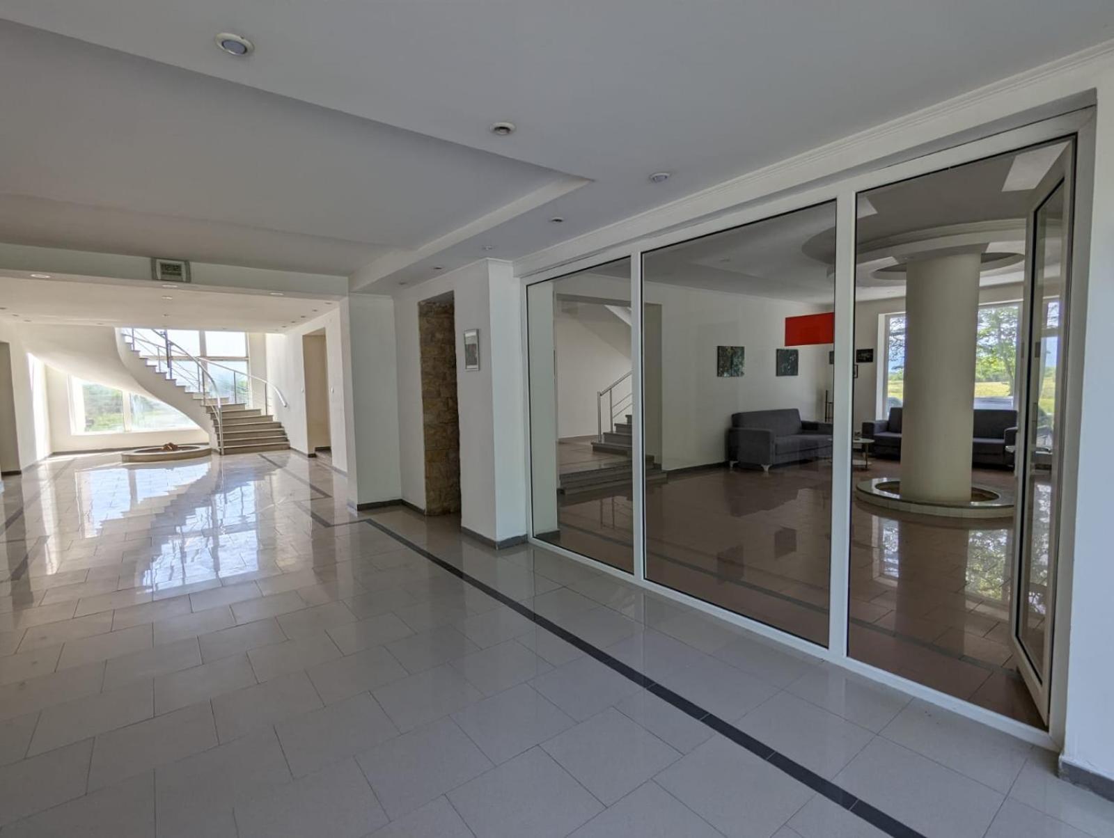 Hotel Tsiskari Ianet'i Екстериор снимка